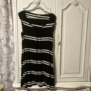 Elle XL off white and black dress